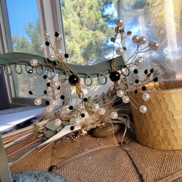 Oversized 3-Inch Vintage Pearl and Black Bead Clip-On Earrings - Picture 7 of 10